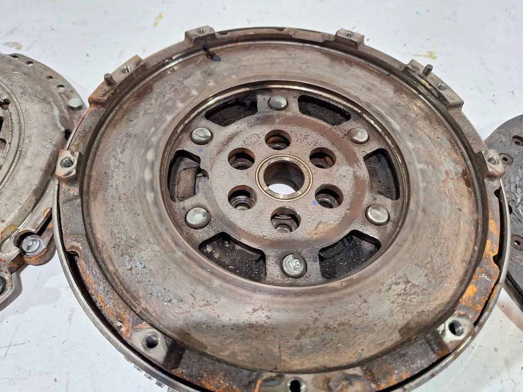 фото №6, Колесо двухмассовый комплект 55219390 fiat bravo ii 1.4 tjet 07-