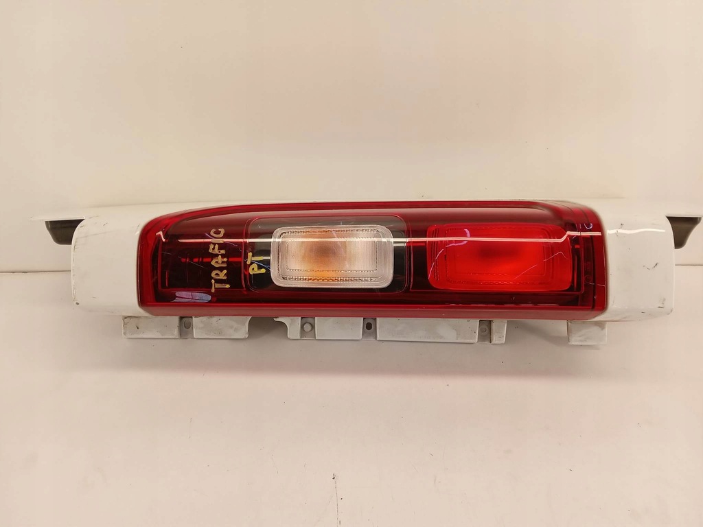 фото №1, Лампа права задня renault trafic iii 14-