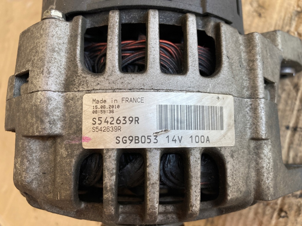 Renault laguna генератор s542639r sg9b053 14v 100a Недорого