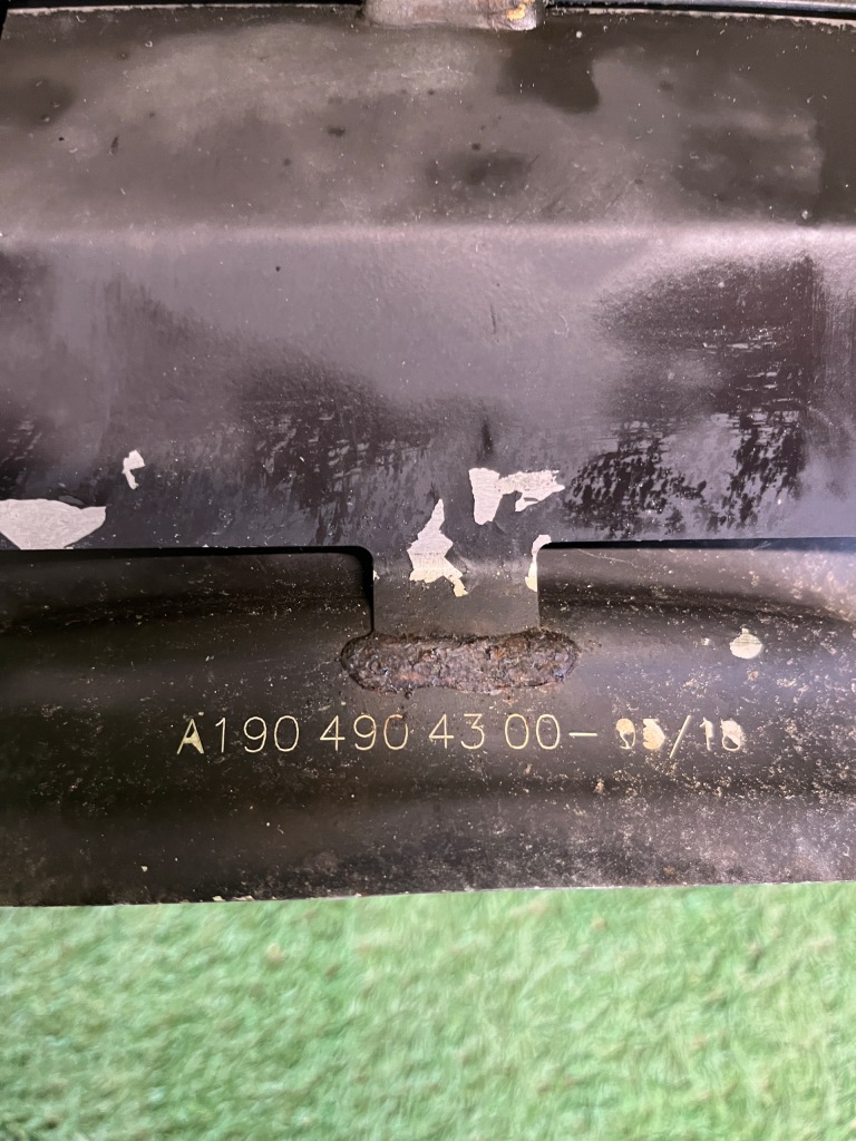 Mercedes gt r gtr a190 amg вихлоп гасник титановий a1904903700 Оригінал