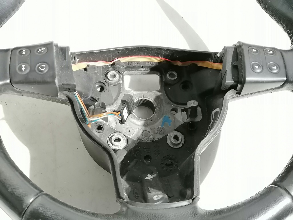 фото №6, Seat toledo iii 3 воздуховод трёхспицевая