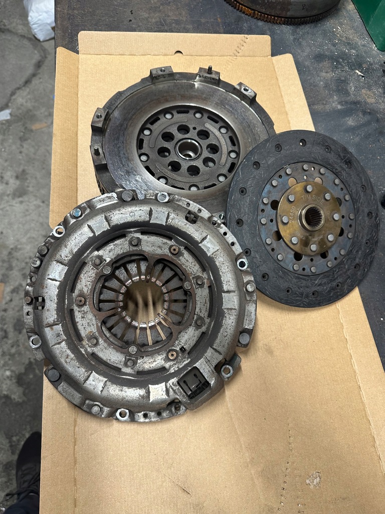 фото №1, Сцепление двухмассовый 23200-2a853 optima iii 1.7 crdi