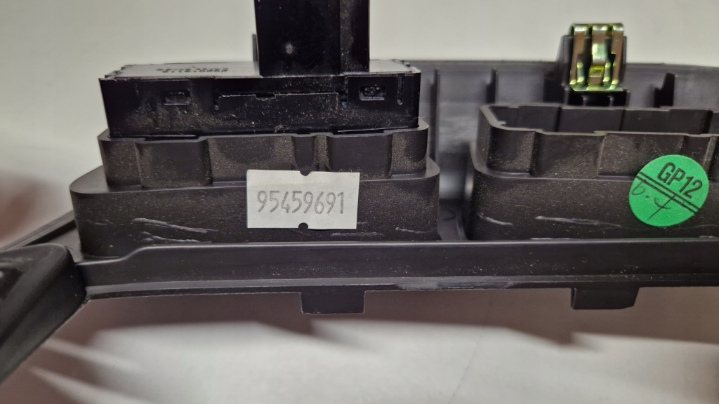 фото №2, Рамка кнопка pdc opel mokka a 95459691 202010119