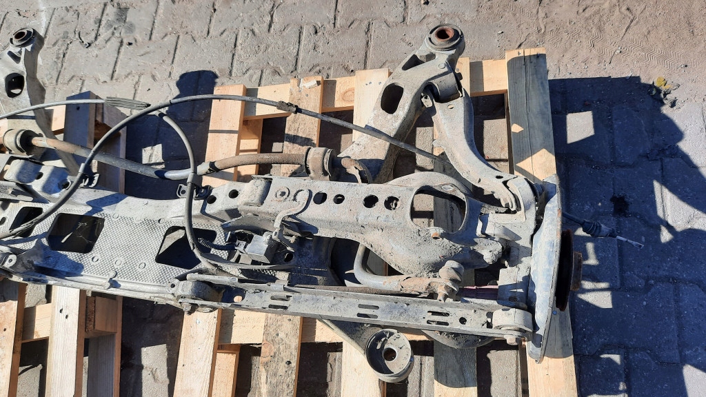 фото №7, Балка подвеска задняя volvo v70 09492948