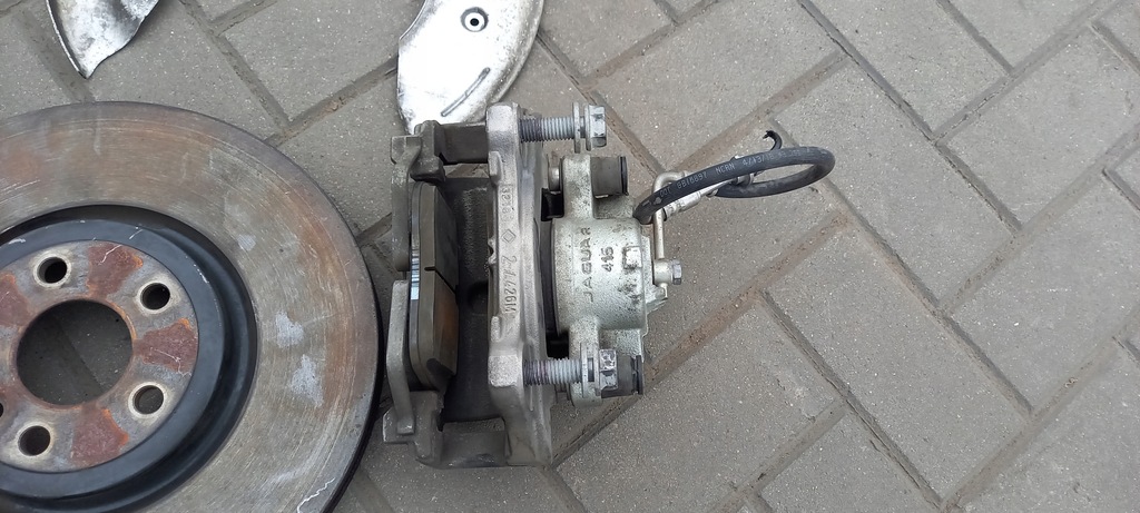 фото №3, Диск тормозная правая перед, прижим jaguar f-pace