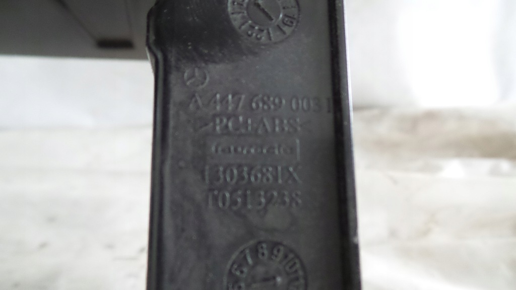 фото №3, Рамка радио mercedes vito w447 a4476890031 навигация