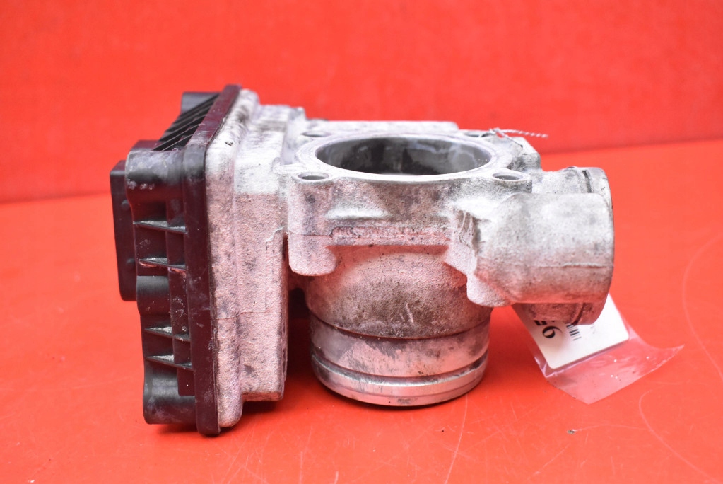 Дросельна заслінка a1661412425 mercedes a-klasa w168 1.8 8v 125 km 01-04 в Україні