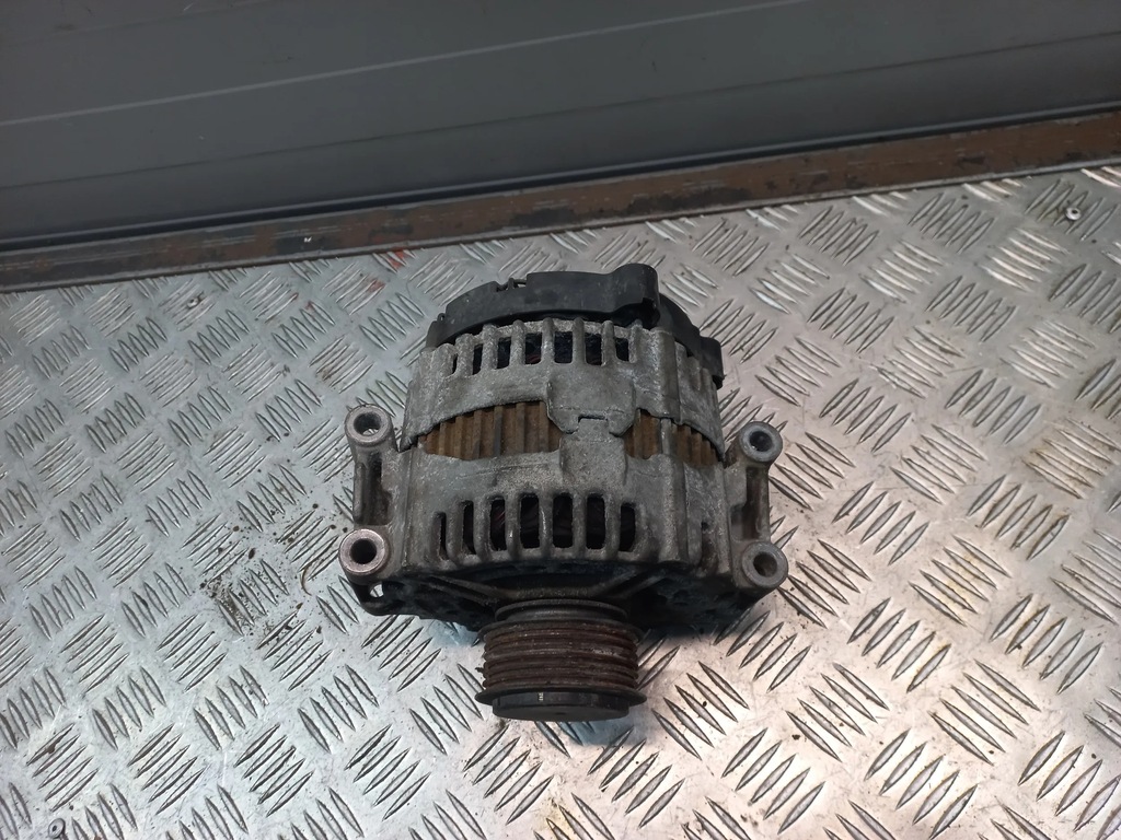 фото №8, Audi a6 s6 c6 4f 06e903018h генераторы полный