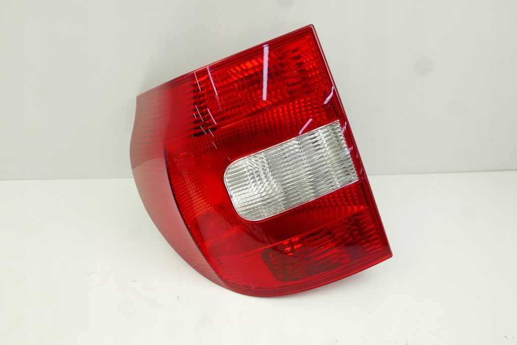 фото №14, Лампа задняя левая skoda yeti 5l 09.09-09.13 693587-t