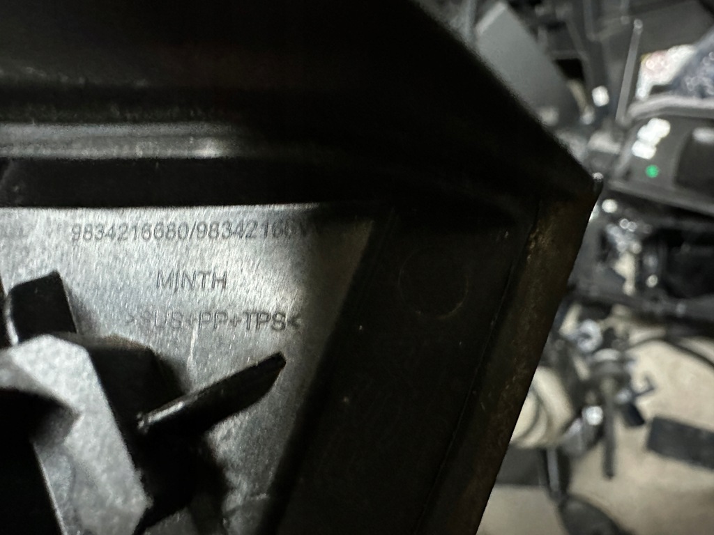 фото №7, Молдинг крыла - левый задняя - opel mokka ii b