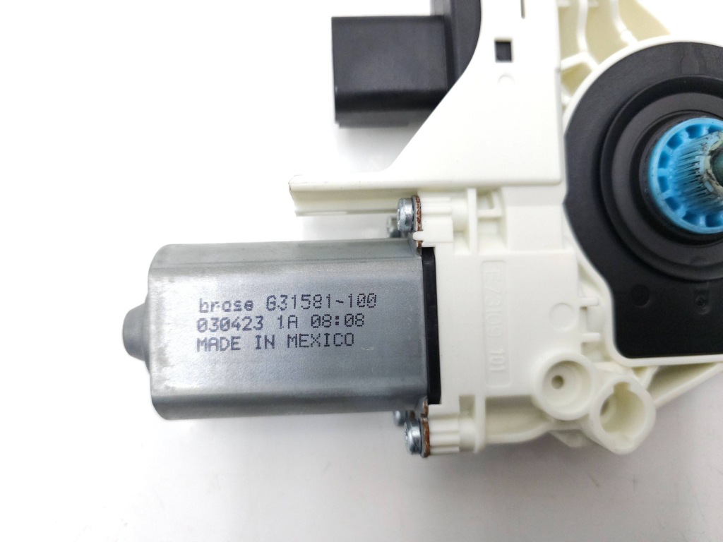 Tesla model y 2023 механический подъемник стекло дверь передних с Разборки