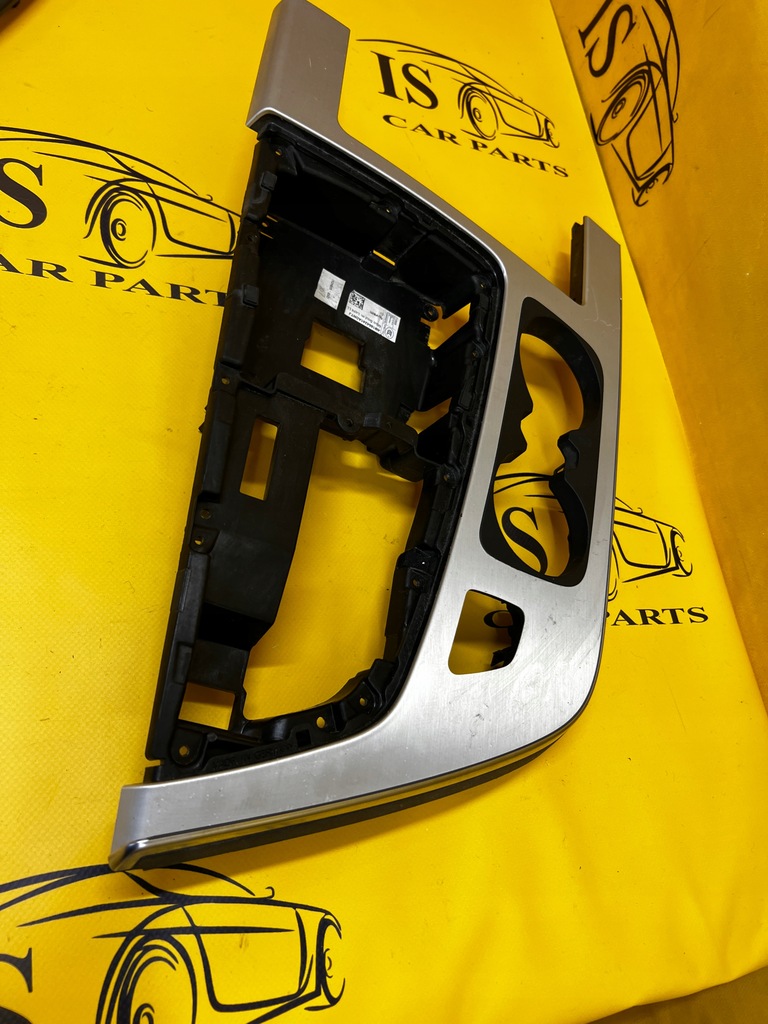 фото №1, Dekor рамка тунель середнього audi q7 sq7 4m0