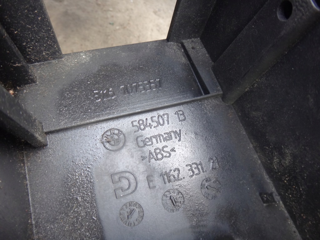 фото №4, Підлокітник тунель середній bmw e90 e91 e92 euro