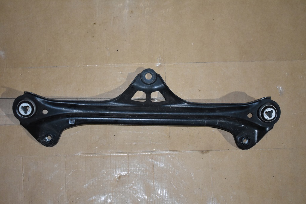 фото №1, Idealny кронштейн подрамник задняя задний mercedes w223 1