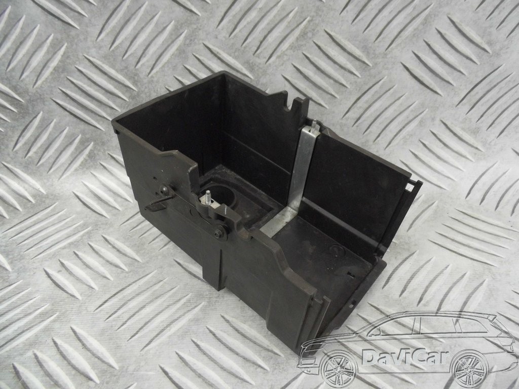 Купити Корпус акумулятор am51-10723-ad ford kuga