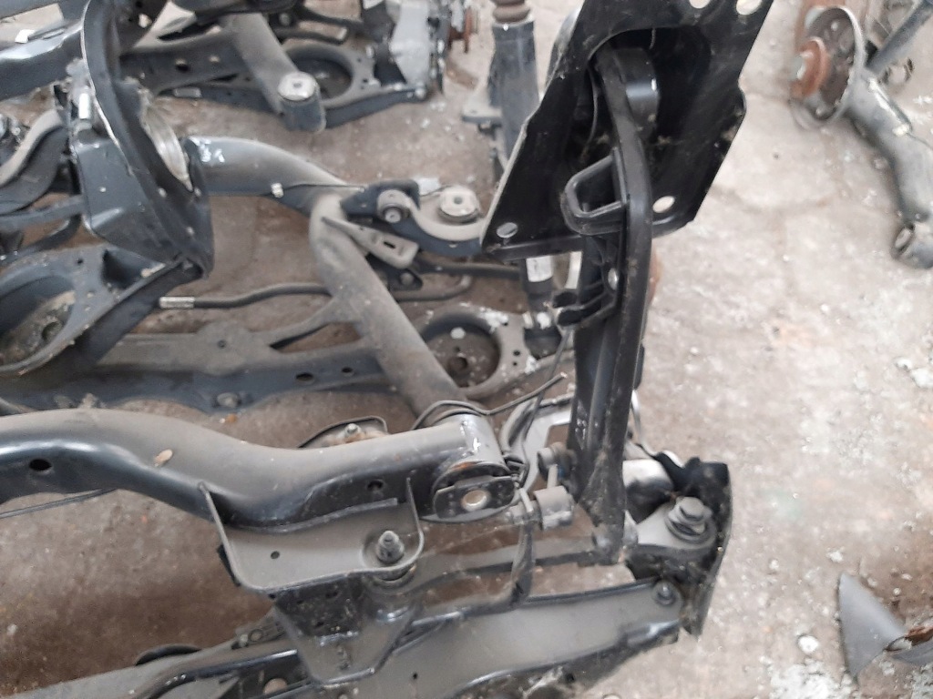 фото №4, Задня балка 4x2 skoda superb 5n0505235q