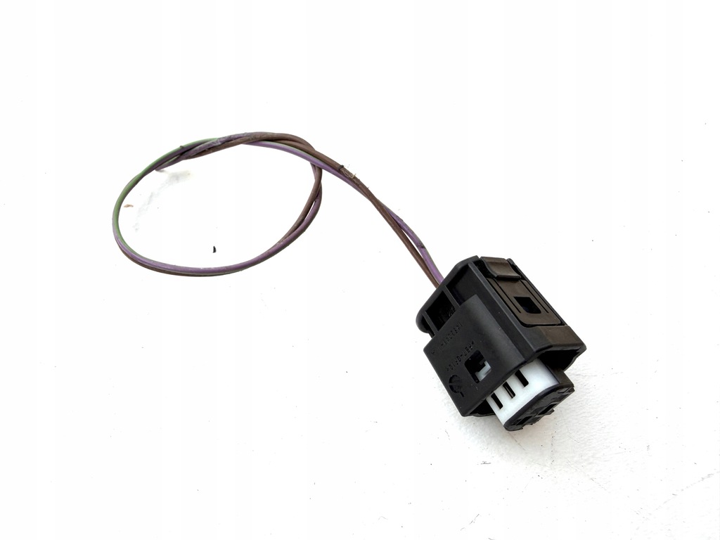 фото №1, Штекер контакты жгут 1452049 bmw