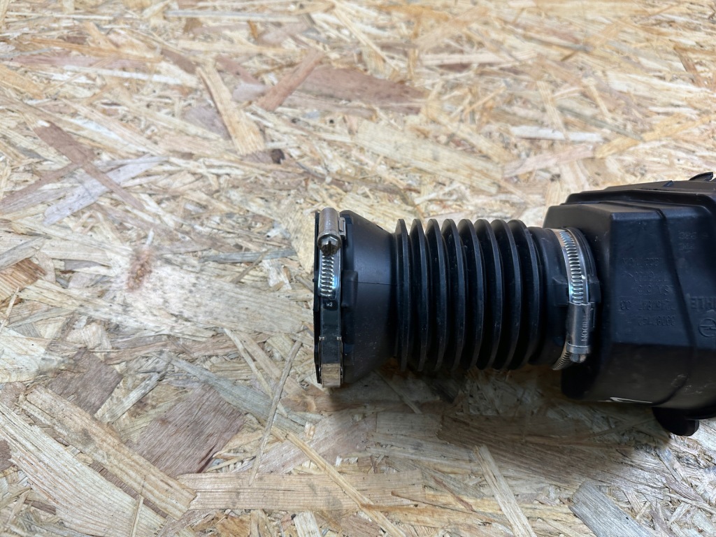 фото №9, Впуск повітрозабірник шланг резонатор повітря opel astra v k 39087142 2015-