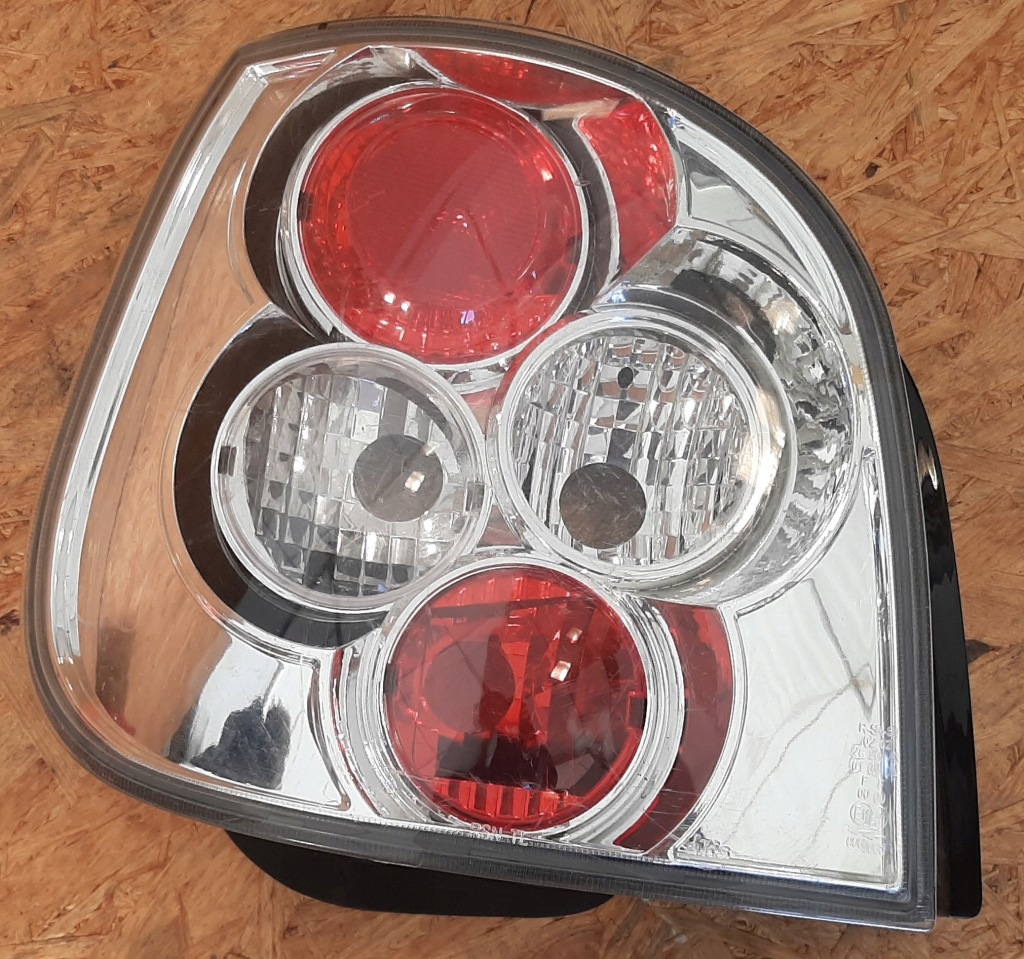 фото №2, Renault scenic лампа задняя задняя левая хром