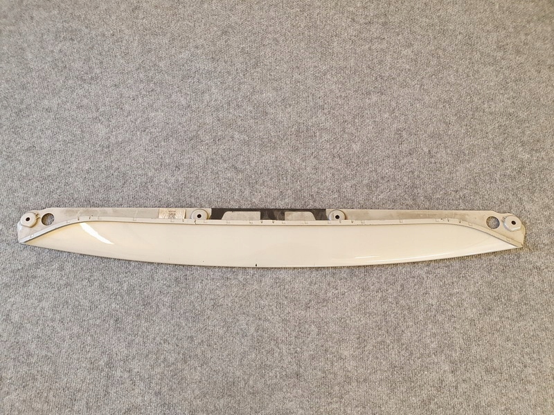 фото №1, Jaguar e pace r dynamic l9c3 спойлер молдинг задняя оригинальный номер