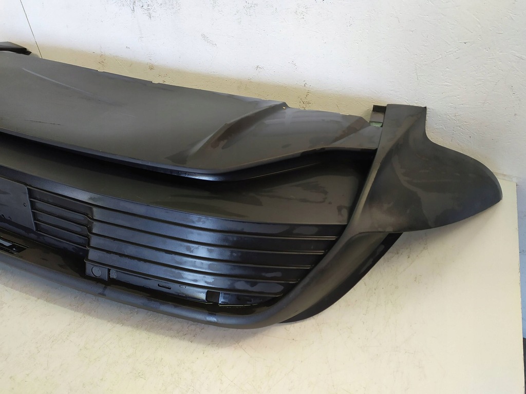 фото №8, Накладка дифузор бампер задня porsche taycan 9j1 9j1807983f