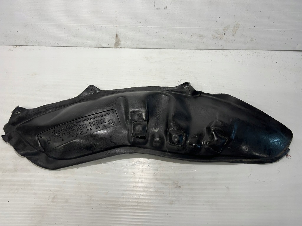 Купити Захист підкрилок права mercedes ml w163 a1636800625
