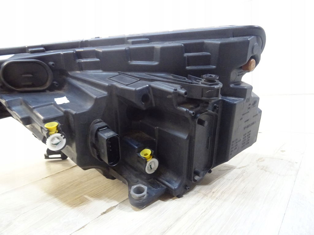 фото №8, Skoda kamiq лампа передня права led 658941016 llu