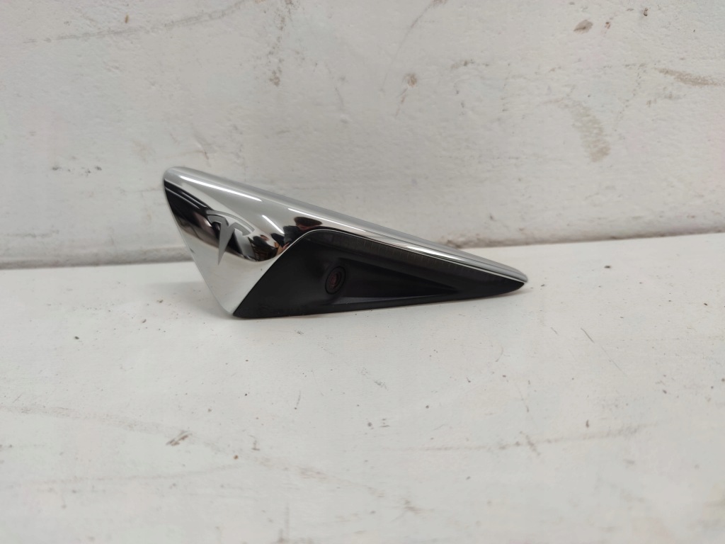 фото №1, Поворотник камера правий перед tesla s