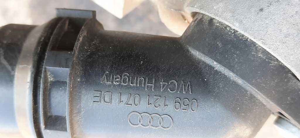 фото №7, Кронштейн кронштейн 3.0tdi vw touareg iii 059121071de