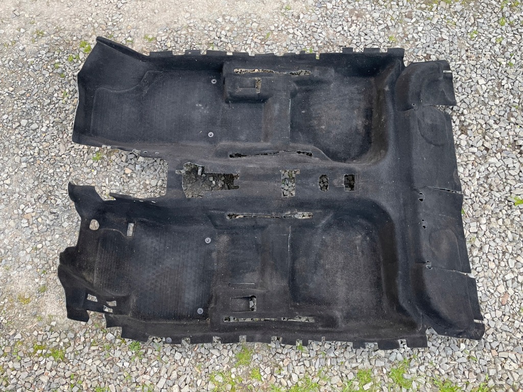 фото №1, Обшивка коврик салона vw golf vi 6 kombi 1k9