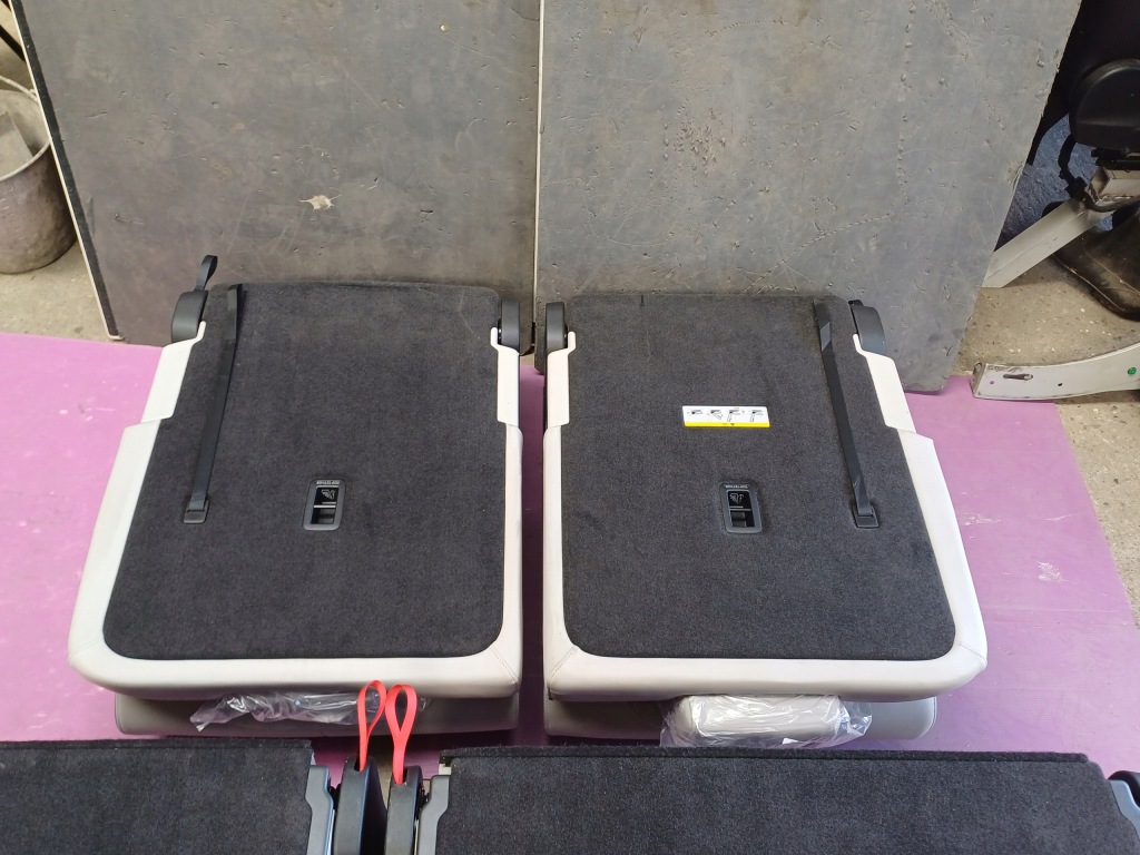 Сидіння автомобільні сидіння заднє сидіння задня 2 i 3 ряд id buzz шкіра +alcantara Оригінал