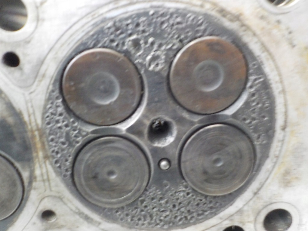 фото №8, Renault master ii movano 2.5 dci g9u754 головка 8200005876