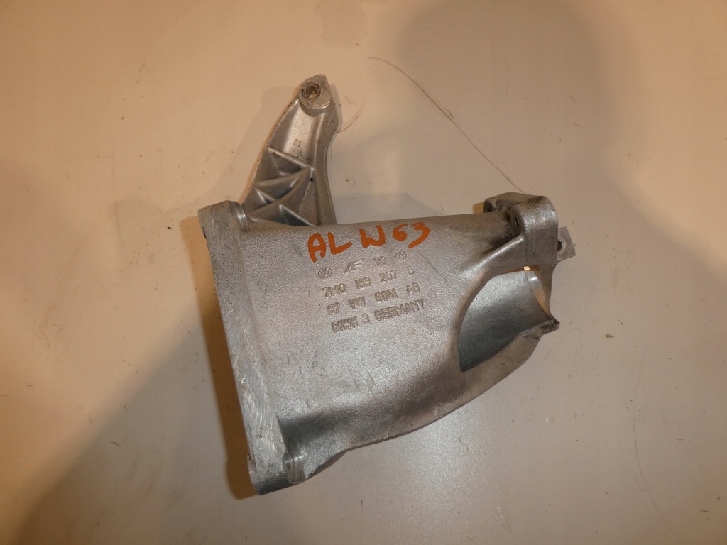 фото №1, Опора кронштейн полуось sharan mk1 1.9 tdi 7m0199207b