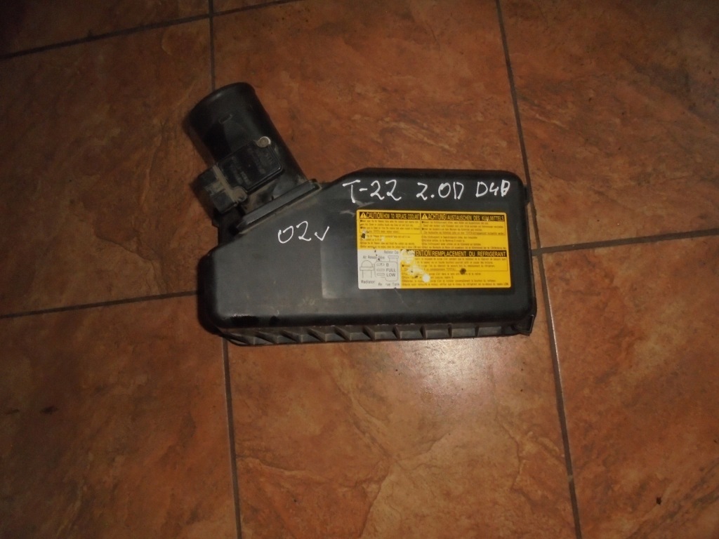 фото №1, Витратомір 22204-27010 toyota avensis t-22