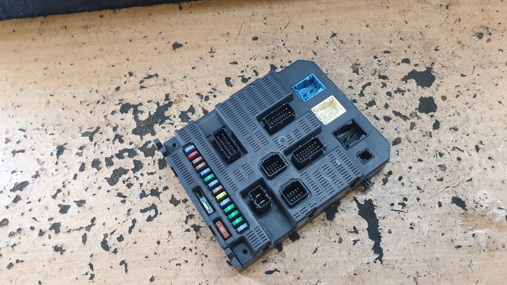 фото №1, Peugeot 207 модуль коробка bsi