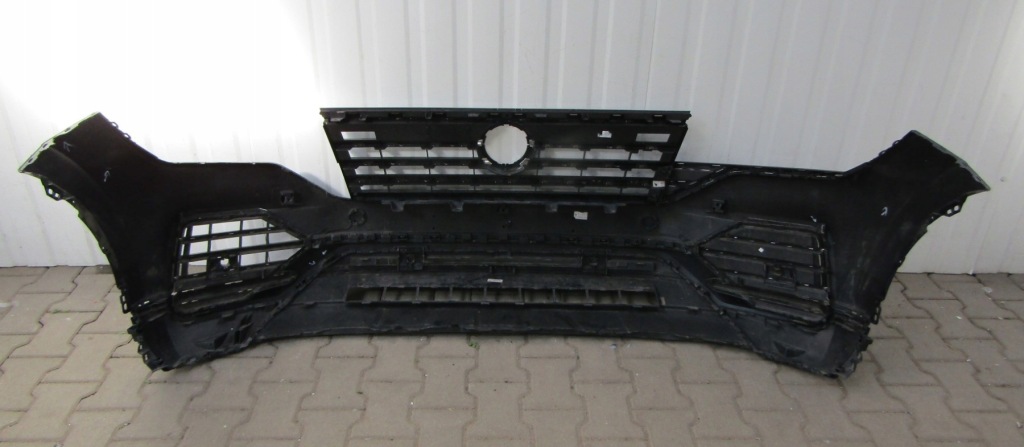 Бампер передок  передний vw touareg 3 3 760 18- в Украине