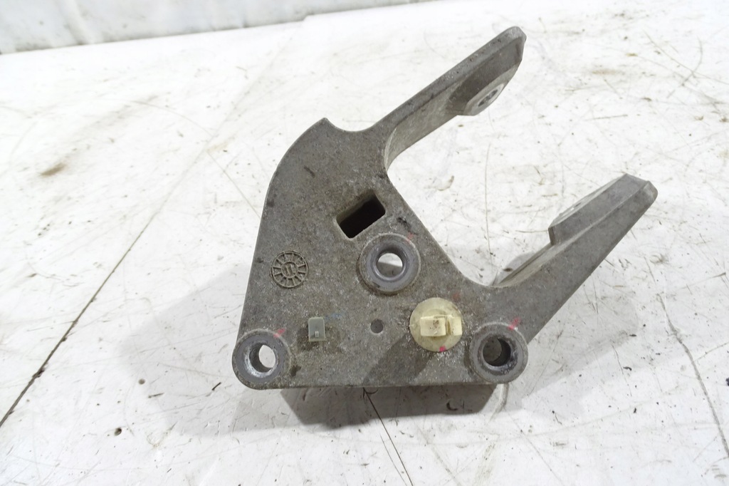 фото №8, Dodge journey fwd кронштейн двигуна кронштейн 05090607ab