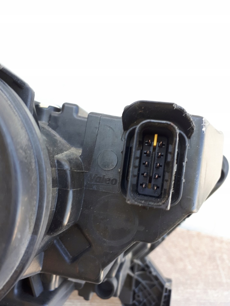 фото №13, Opel mokka 2 ii 20- лампа передня ліва led 9847939680 europa