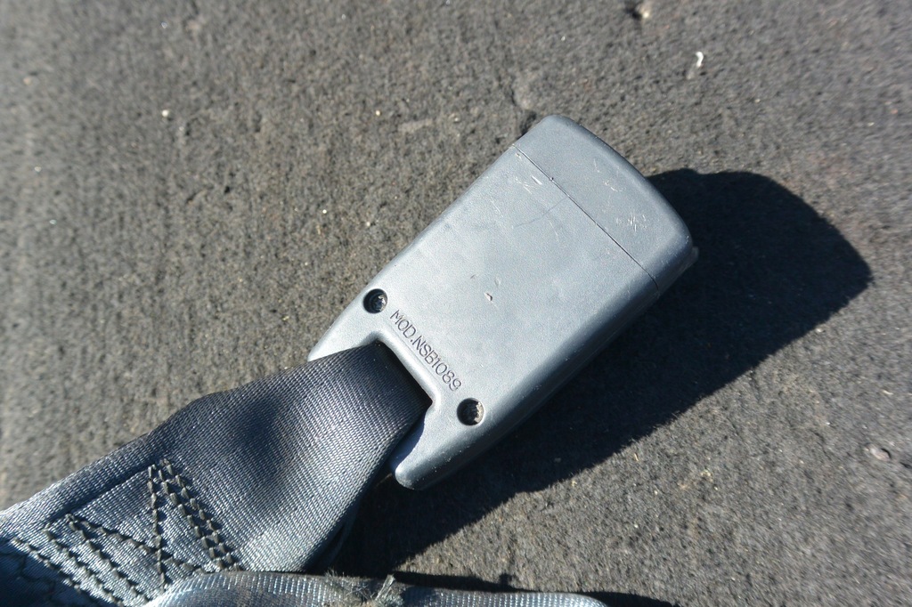 фото №6, Клипса пряжка поперечина задняя nissan maxima qx a33