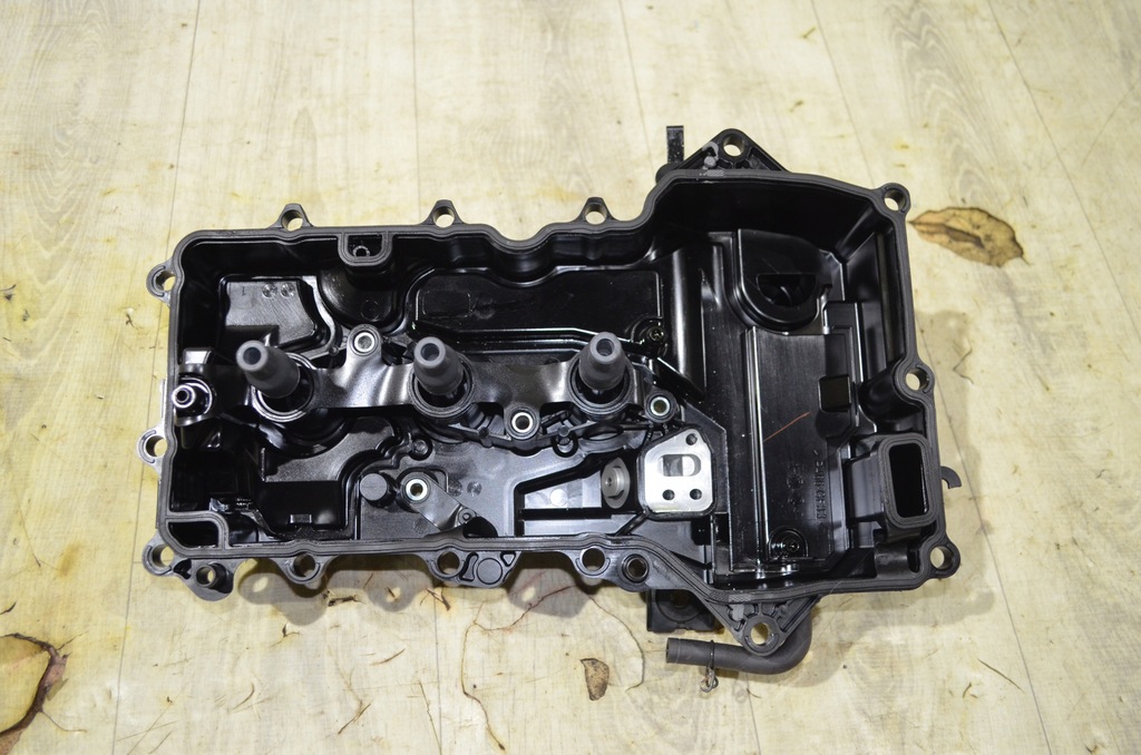 фото №6, Toyota aygo ii 2018 крышка крышка багажника клапанов