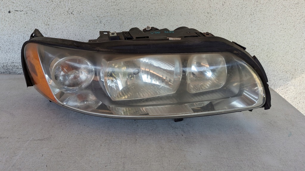 фото №1, Лампа передня перед права volvo v70 ii lift