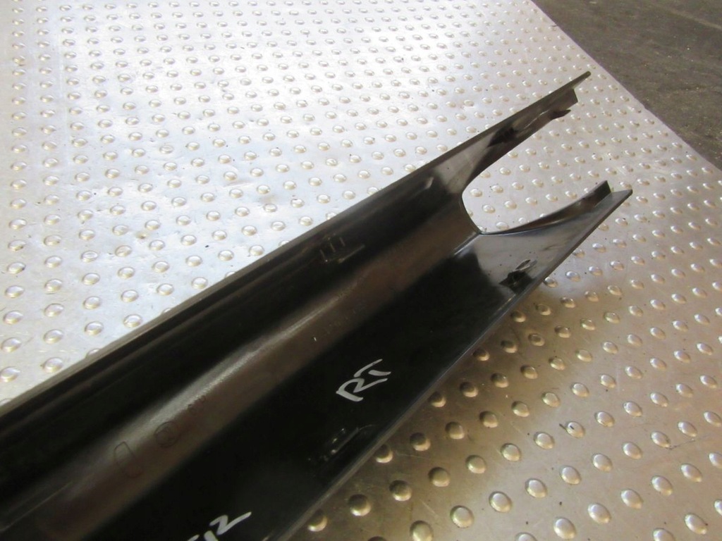 фото №5, Dacia duster i 2011 заглушка защита рейлинг задняя