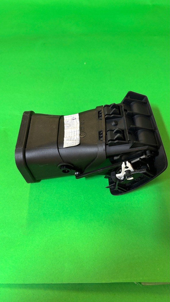 фото №1, Volvo v50 решітка обдув повітропровід лівий