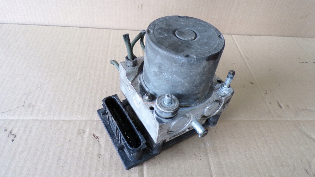 Купити Almera n16 рестайлінг  1.5 16v насос abs