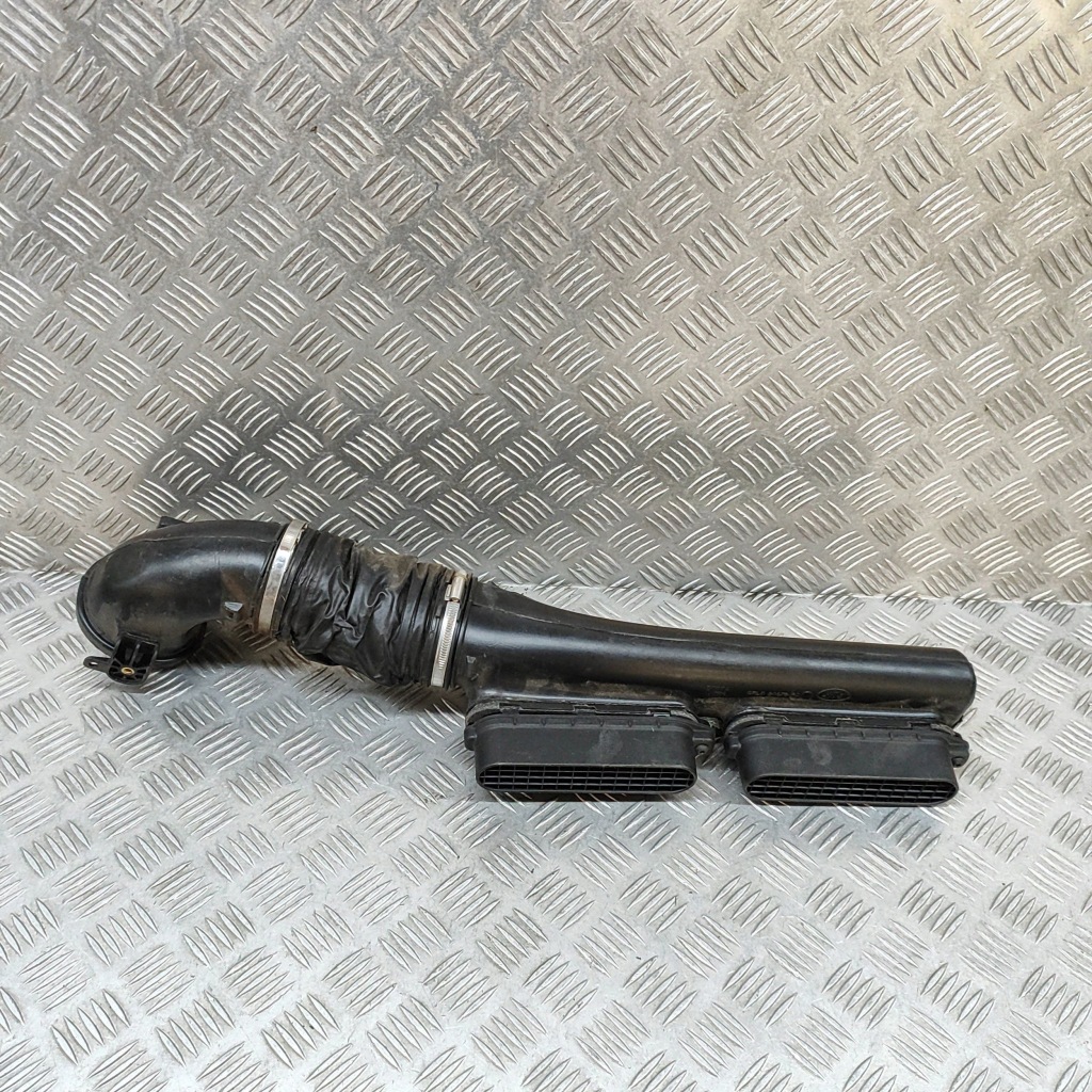 фото №3, Land rover range rover sport l494 2018 часть трубы впуска воздуха