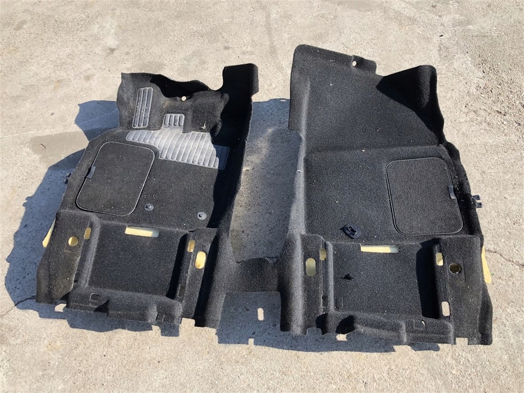 фото №1, Обшивка килимок перед renault scenic iii 08-15r.