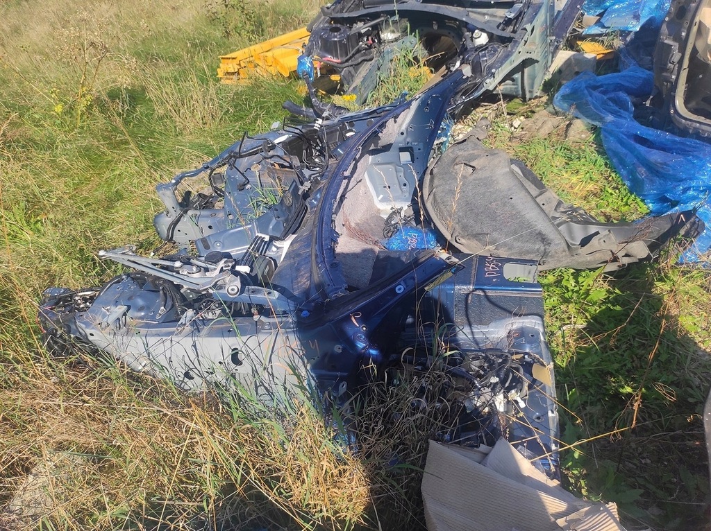 фото №1, Nissan 370z четверть лонжерон подкрылок cabrio