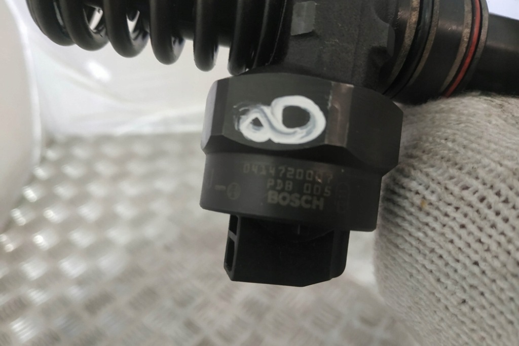 фото №7, Инжектор vw polo 9n_ 038130073f 1.4l дизель 55kw 2003