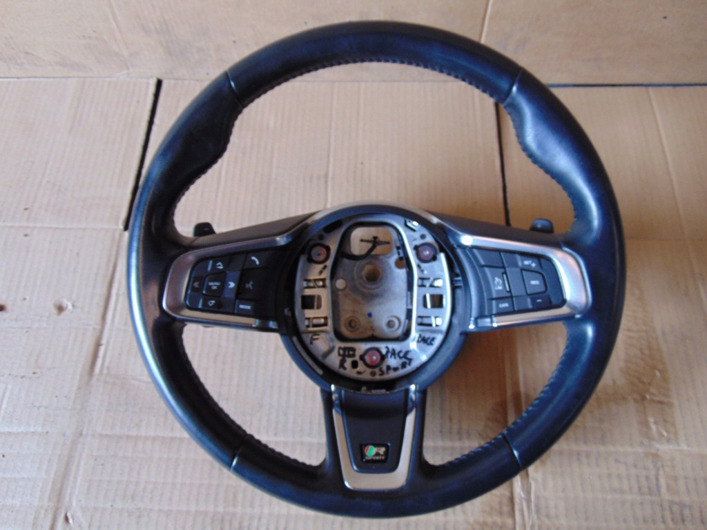 фото №2, Воздуховод jaguar f-pace r-sport лепестки переключения