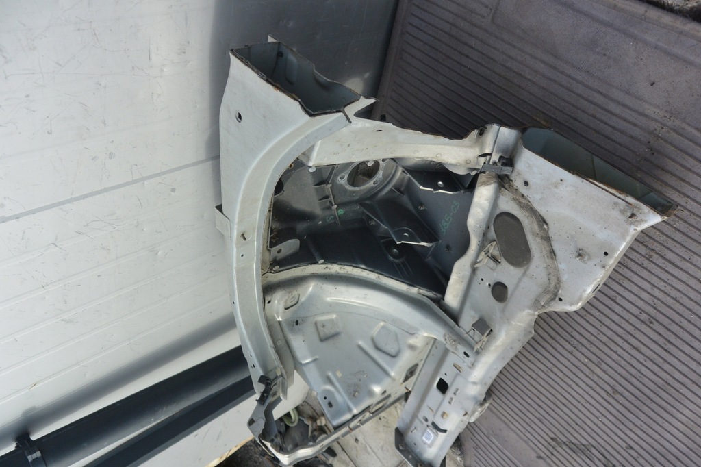 фото №8, Maserati quattroporte vi чашка підкрилок lew перед